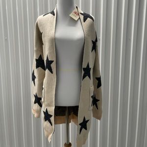 NEW WITH TAGS: entro star cardigan in the size L